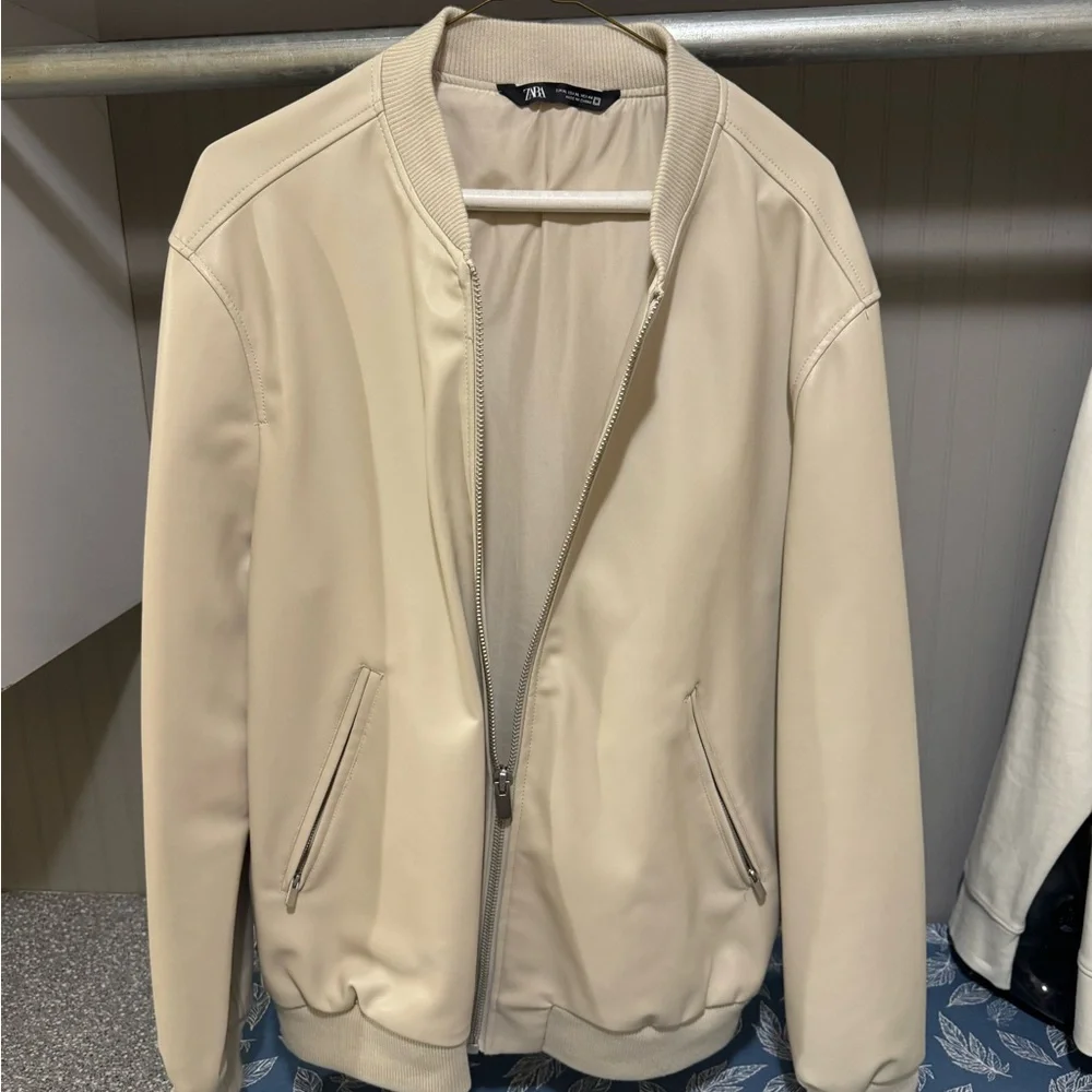 Zara Men's Cream Bomber Jacket - Picture 1 of 2